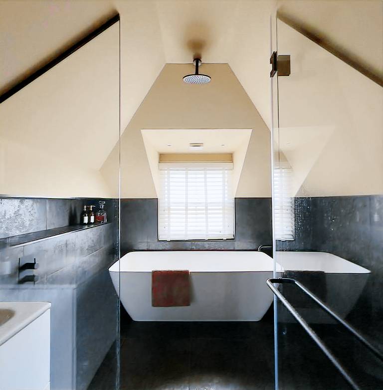 Vacation home with yard — photo 4