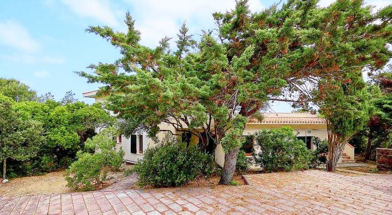 Vacation home with garden, patio & barbeque — photo 4
