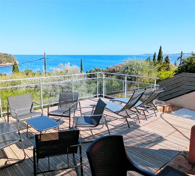 Holiday Home 'La Dolce Vita' with Sea View, Wi-Fi and Air Conditioning in Cavalaire-sur-Mer