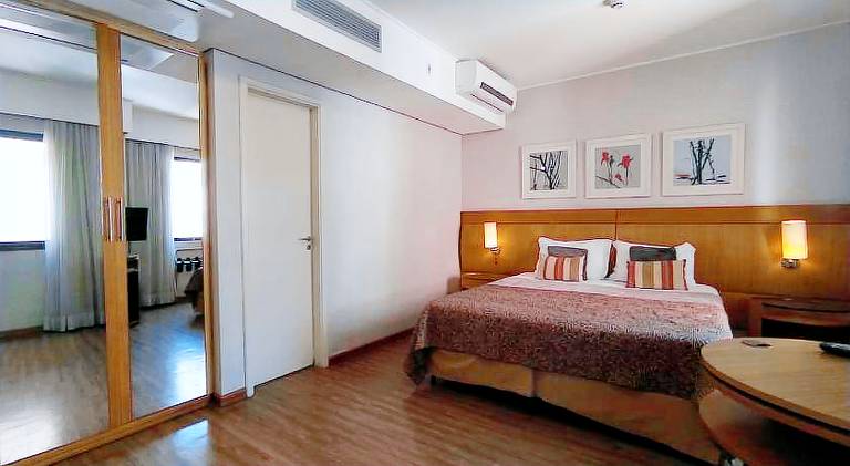 Serviced apartment with patio, pool & sauna in Olímpia