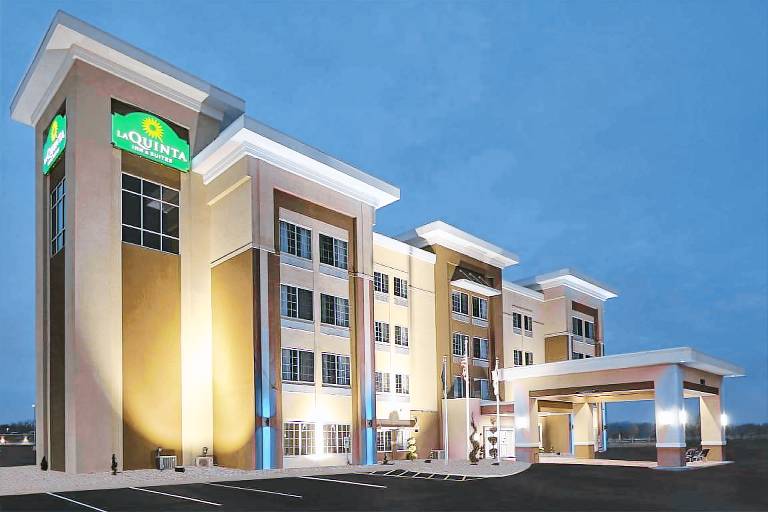 La Quinta Inn & Suites by Wyndham Springfield IL in Springfield, IL