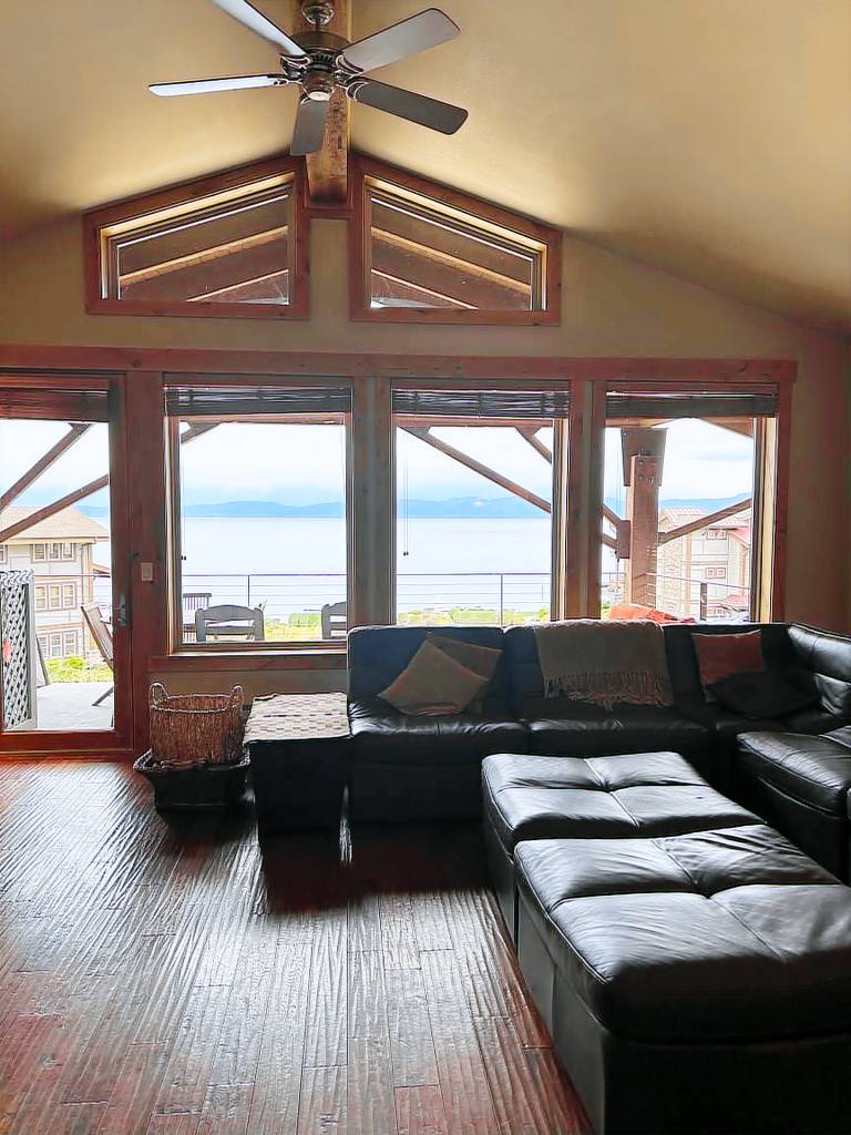Condo Lakeside