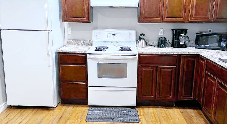 Serviced apartment with 2 rooms for 4 persons — photo 5