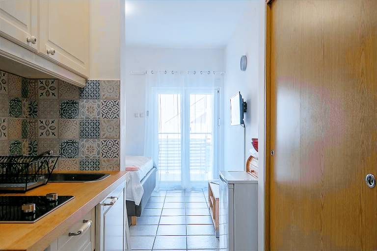 Rental apartment with patio | Pet-friendly — photo 2