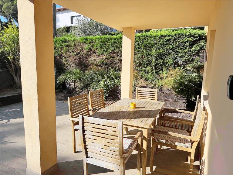 Fully equipped villa with pool, BBQ & patio | Pets are welcome — photo 5