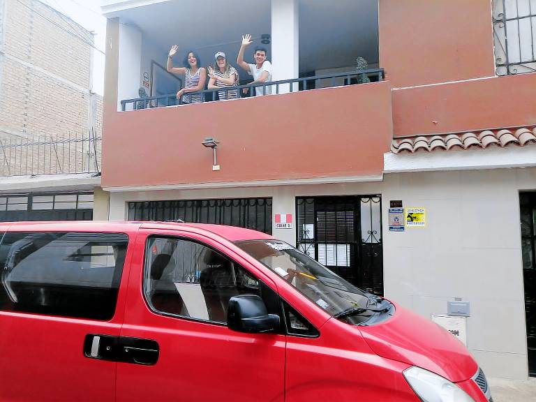 CALLE 5 Lima AIRPORT