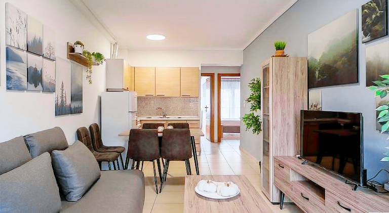 Rental apartment | Next to Church of the Holy Apostles — photo 2