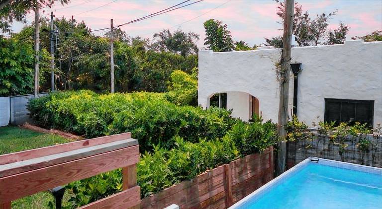 Vacation home with pool in West Palm Beach, FL