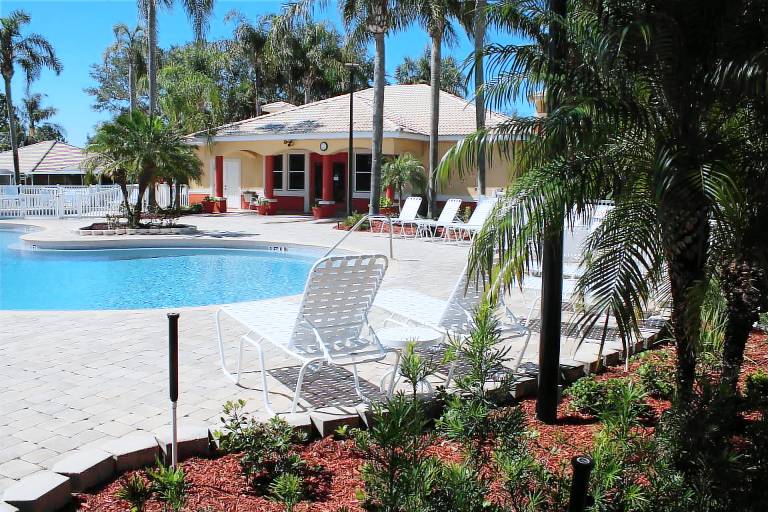 Condo Poinciana