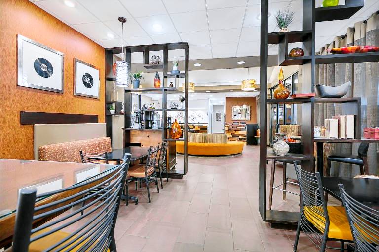 Revel Minot, SureStay Collection by Best Western — photo 4