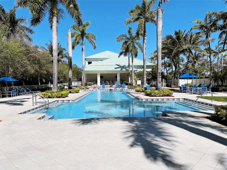 Villa  Doral