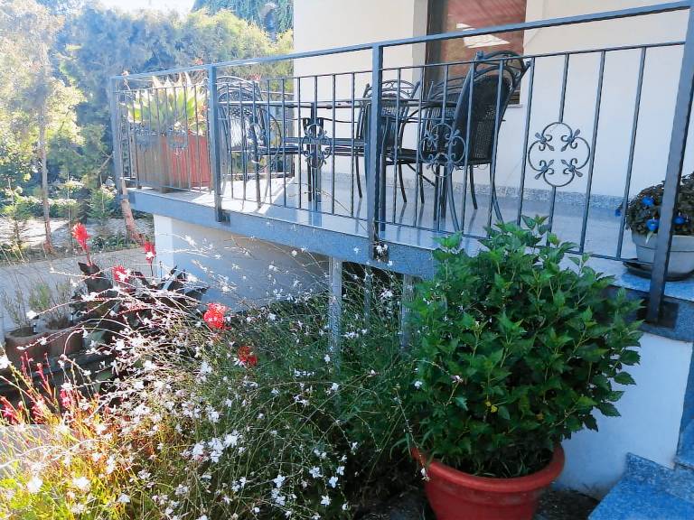 Rental apartment with terrace, garden & BBQ — photo 4