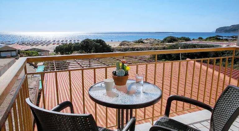 En Plo Beachfront Rooms in Kissamos