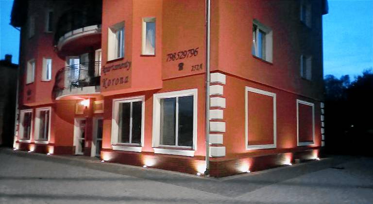 Apartment with patio & yard in Jelenia Gora