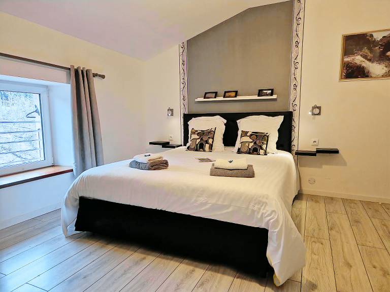 Lovely bed & breakfast with garden & terrace | Garden view | Pet-friendly in Castres