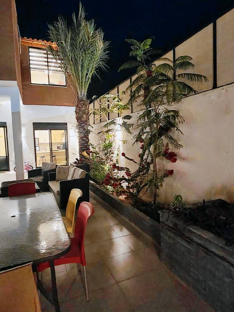 Vacation home with pool, patio & BBQ — photo 4