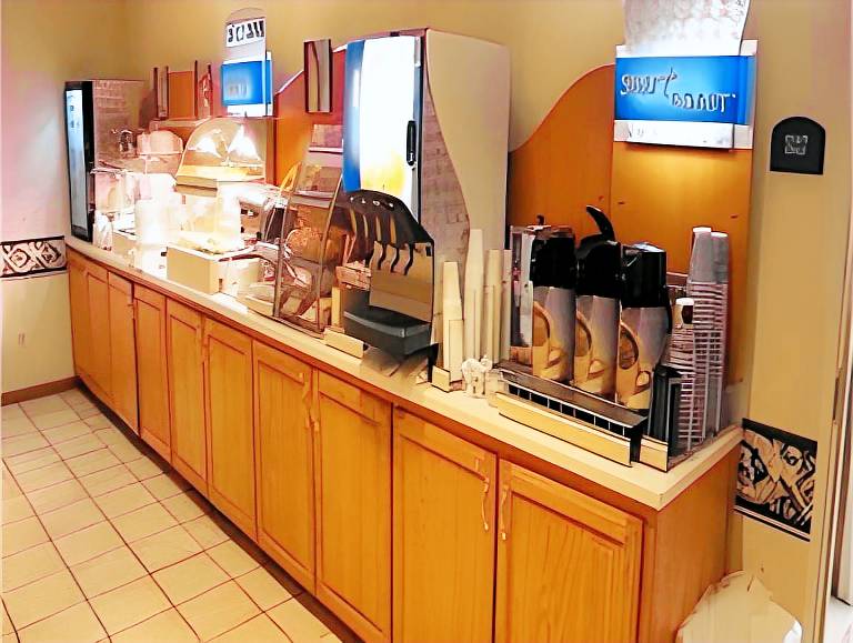 Abilene Inn & Suites in Abilene, KS