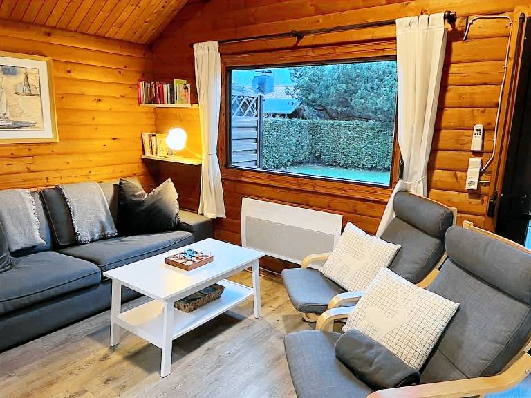 Child-friendly nice vacation home with yard & barbecue | Pet-friendly — photo 2