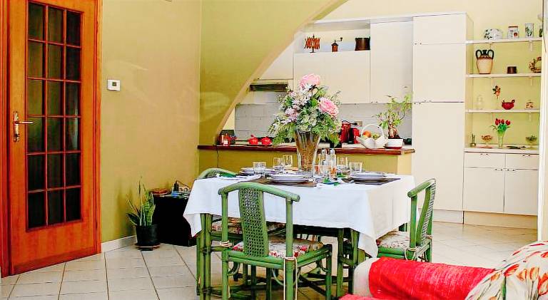 House with 2 rooms for 6 persons — photo 2