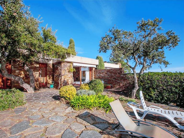 Ferienhaus in Bormes-les-Mimosas, Cap Bénat für max. 5 Personen Ferienhaus in Bormes-les-Mimosas, Cap Bénat für max. 5 Personen