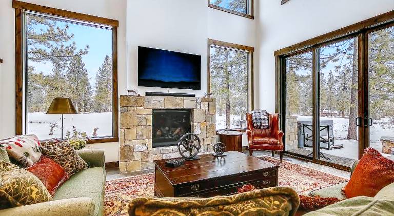 Vacation home with hot tub — photo 2