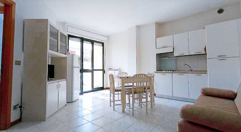 Apartment with pool in Alba Adriatica