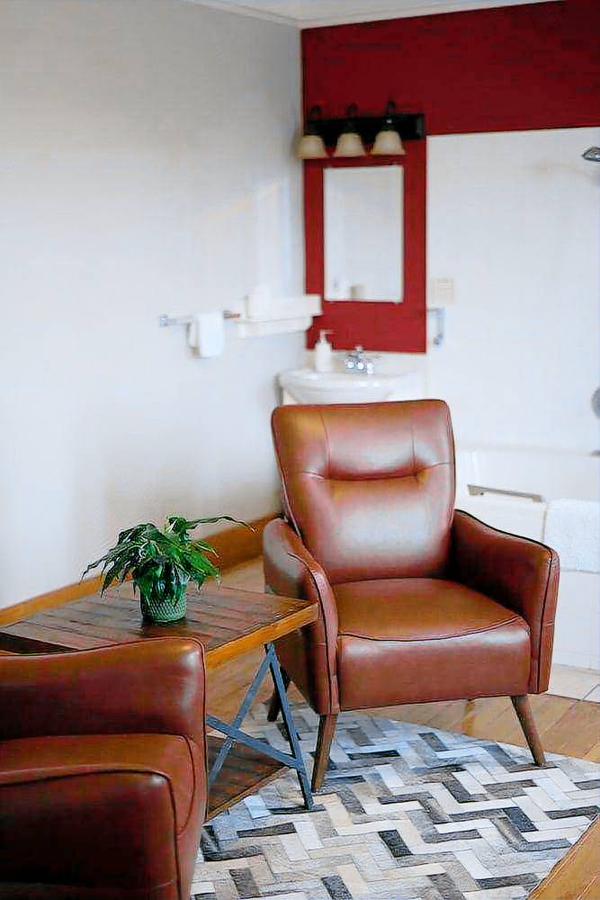 Royal Hotel Chilliwack — photo 2
