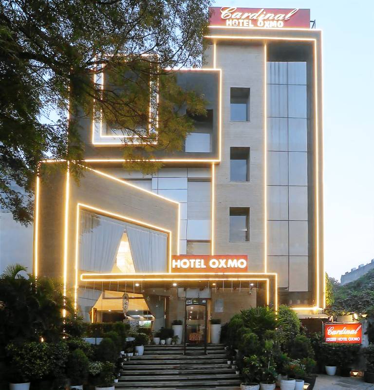 Hotel Oxmo Delhi Airport