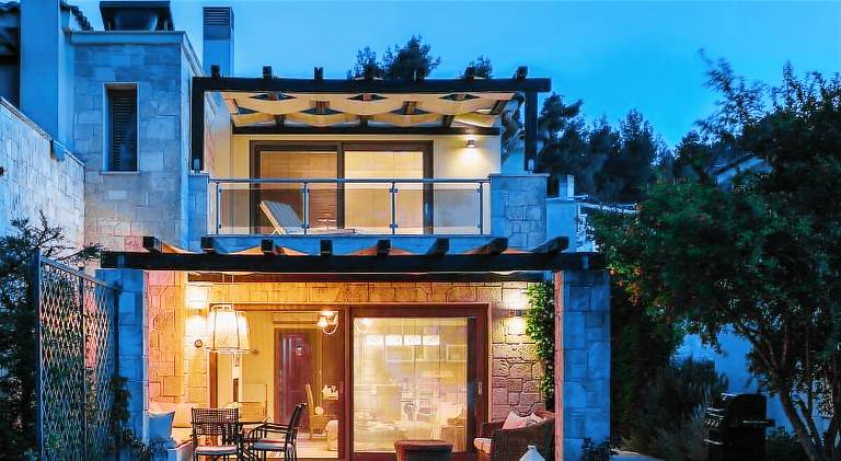 Entire villa in Kryopigi with Sea Views in Complex — photo 5