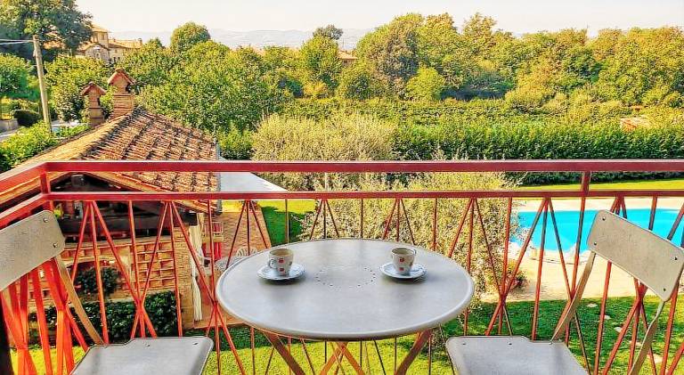 Vacation home with pool, patio & barbecue | Pet-friendly — photo 3