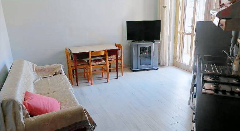 Apartment with 2 rooms for 6 persons — photo 2