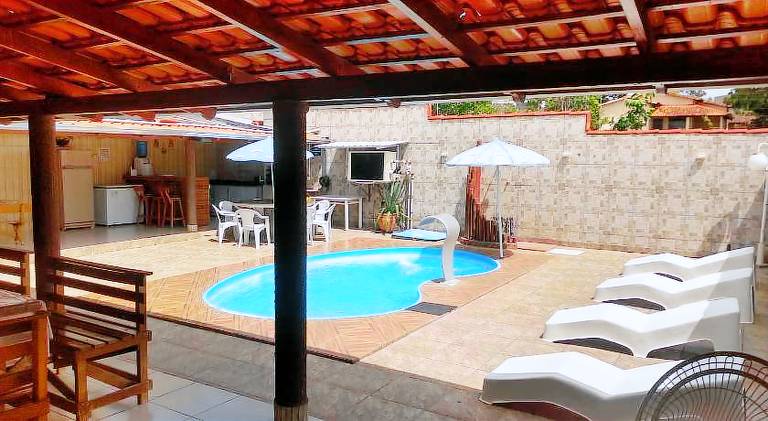 House with pool — photo 5