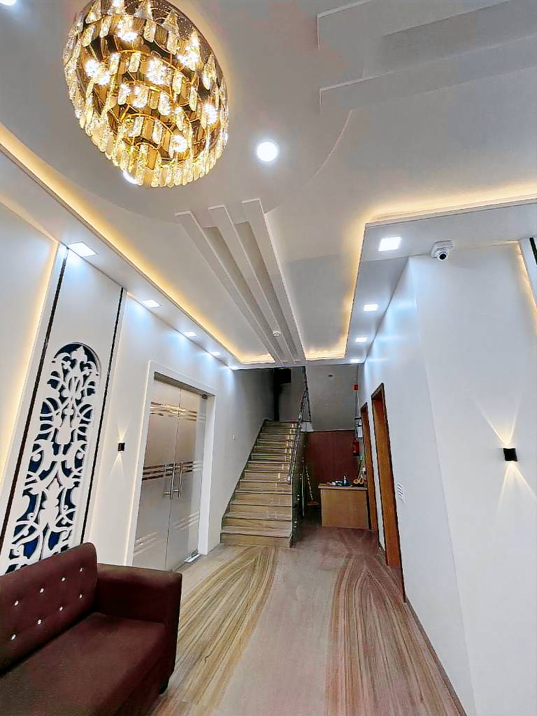 Hotel Shri Radha Orchid Barsana — photo 3