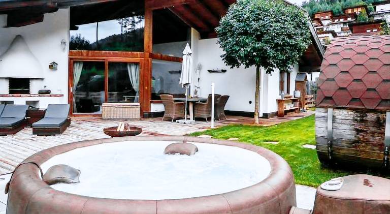 Chalet with sauna & hot tub | Close to the ski | Dogs allowed in Fulpmes