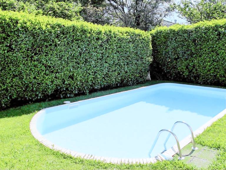 House with private pool, BBQ & garden — photo 4