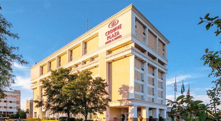 Crowne Plaza Hotel and Suites Pittsburgh South By IHG in Bethel, PA