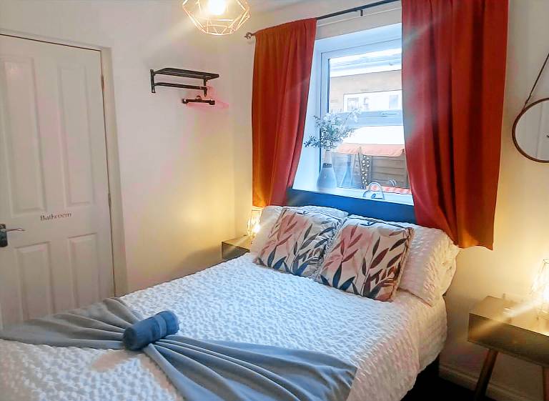 Family-friendly holiday apartment with yard | Next to the beach | Pet-friendly in Skegness
