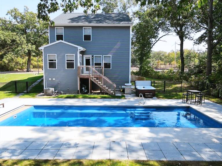 House Grand Beach