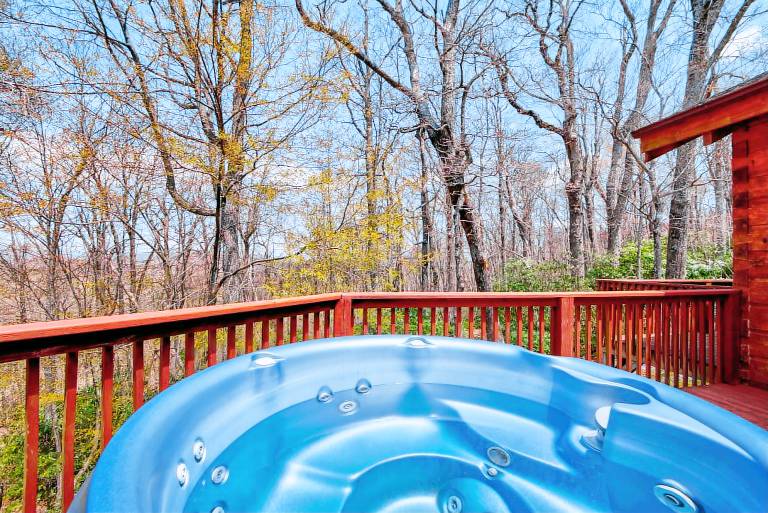 Boles Lodge - Hot Tub - Game Room - Outdoor Fireplace - Huge cabin near Blowing Rock! — photo 5