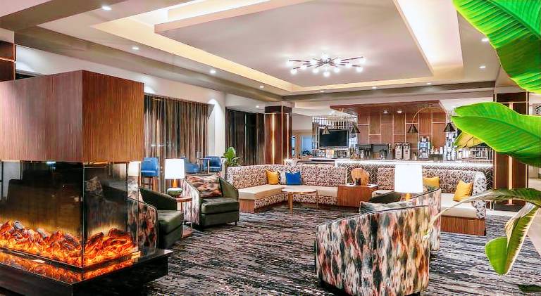 Hotel Indigo Gatlinburg Downtown by IHG — photo 2