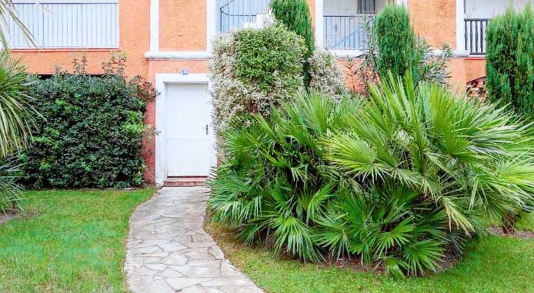 Fully equipped apartment with patio | Next to the beach | Pets are welcome — photo 5