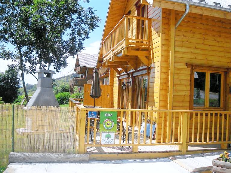 Gite with garden, BBQ & patio — photo 5