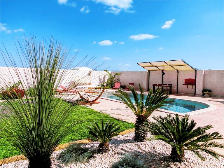 House with garden, private pool & terrace — photo 3