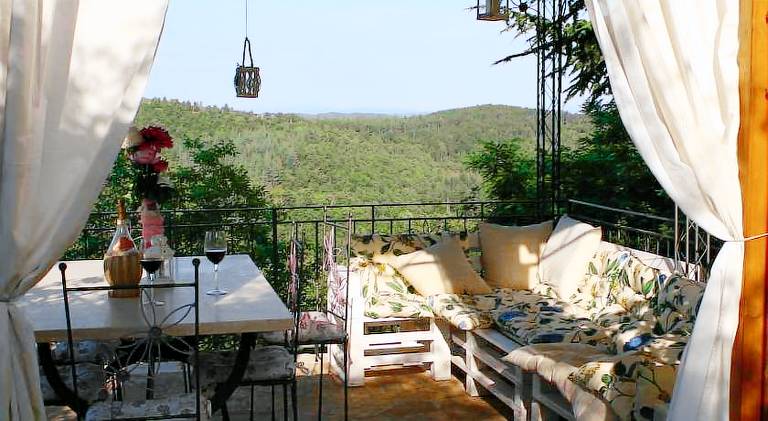 Vacation home with private pool, garden & hot tub — photo 4