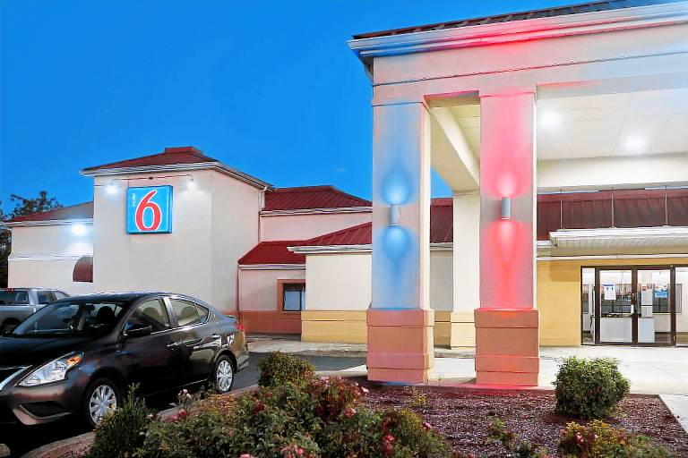 Motel 6 Shepherdsville, KY - Louisville South — photo 3
