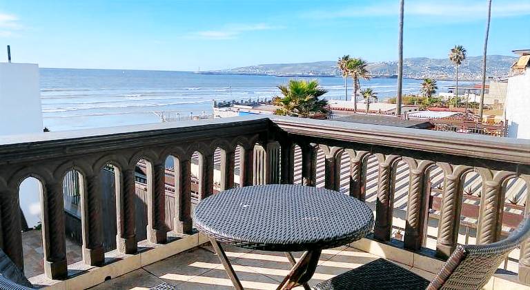 Beach house, Private Pool, Location 10 in Ensenada