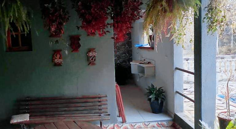 House with pool — photo 5