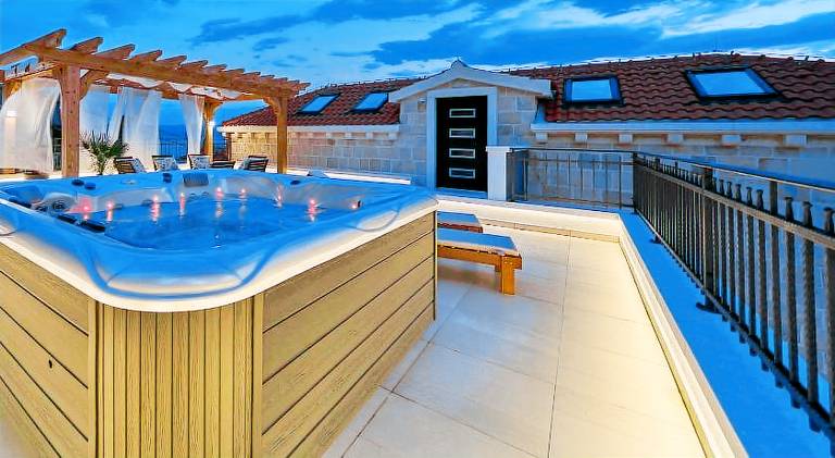Luxury Residence Mladenka — photo 4