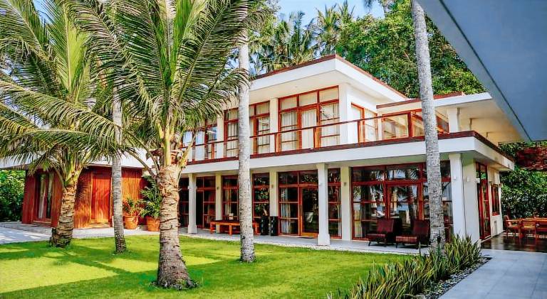 Villa with pool & jacuzzi — photo 4