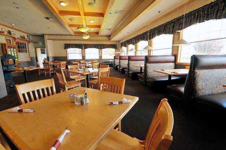 Shilo Inn Suites Hotel - Nampa Suites — photo 4